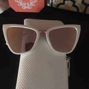 Quay Australia “reina” Sunglasses